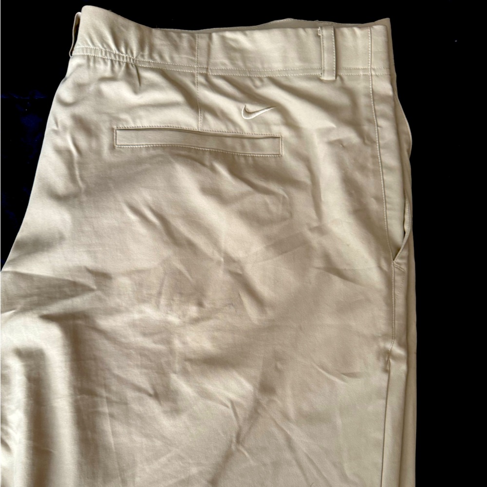 Nike golf slacks in great condition 50x33